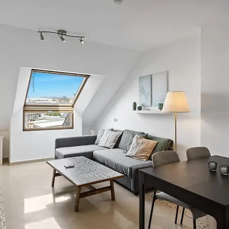 Apartment Sunny Penthouse In By Costarentals - Ref 212
